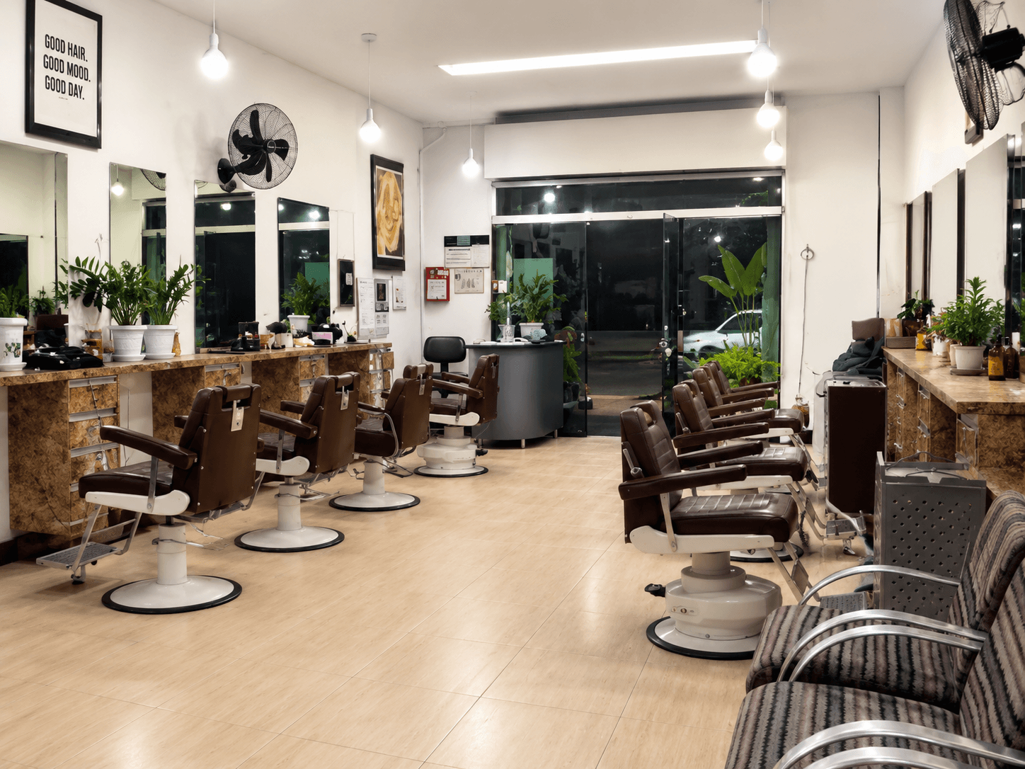 Interior do salão Studium Hair